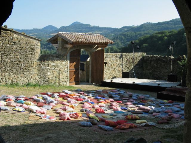 La cour de la ferme.jpg