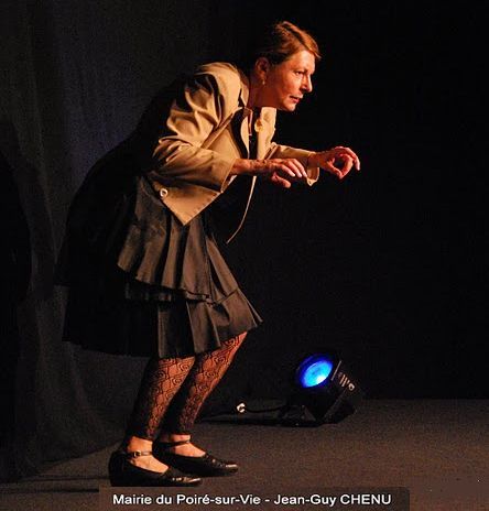 Jeanne Ferron II petit carré.jpg